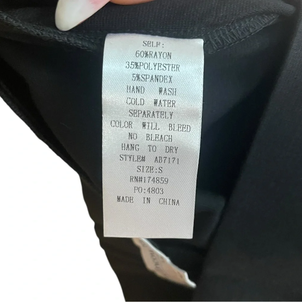 Love Encounter Stripe Athletic Active Pants Black